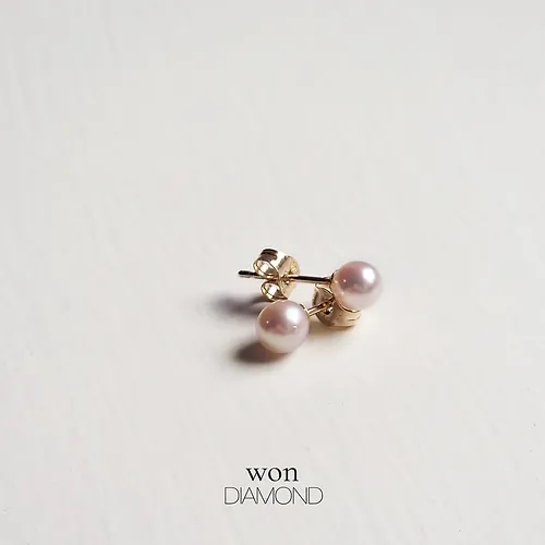 Mermaid's Pearl Studs